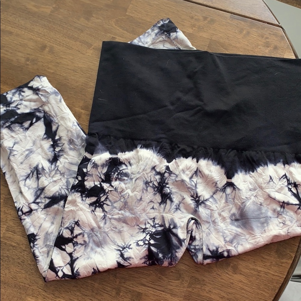 Xl tie dye cute leggings navy and white
